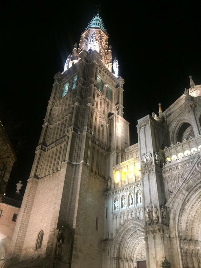 Apartamentos Catedral Escalinata Toledo Dış mekan fotoğraf
